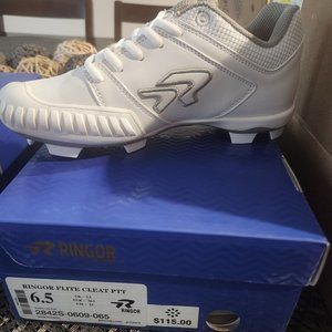 Ringor softball cleats with pitching toe size 6.5